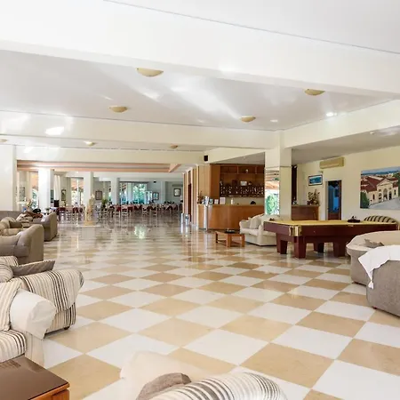Regina Hotel 3*