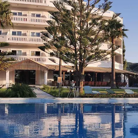 Regina 3*